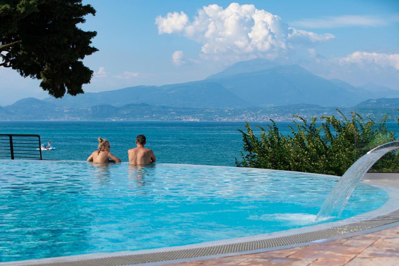 Camping Bergamini Peschiera del Garda Exterior photo
