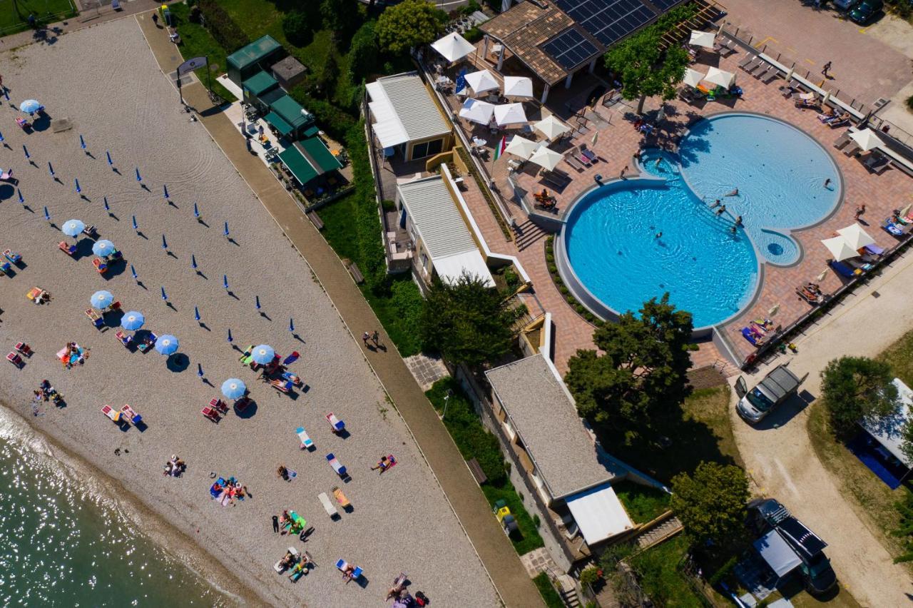 Camping Bergamini Peschiera del Garda Exterior photo