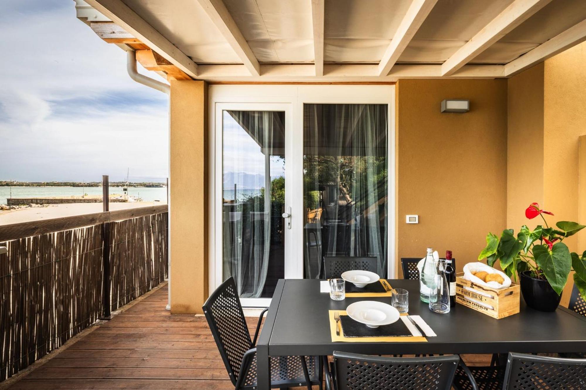 Camping Bergamini Peschiera del Garda Exterior photo