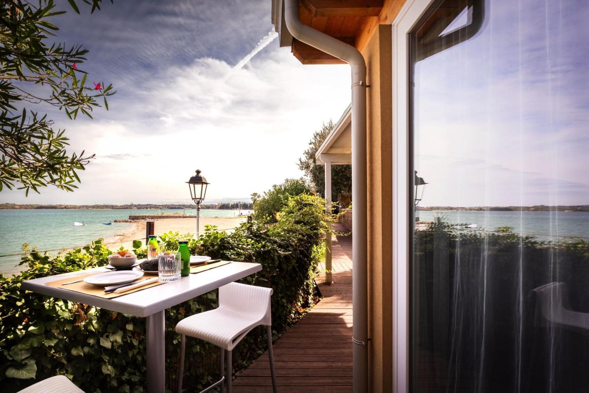Camping Bergamini Peschiera del Garda Exterior photo