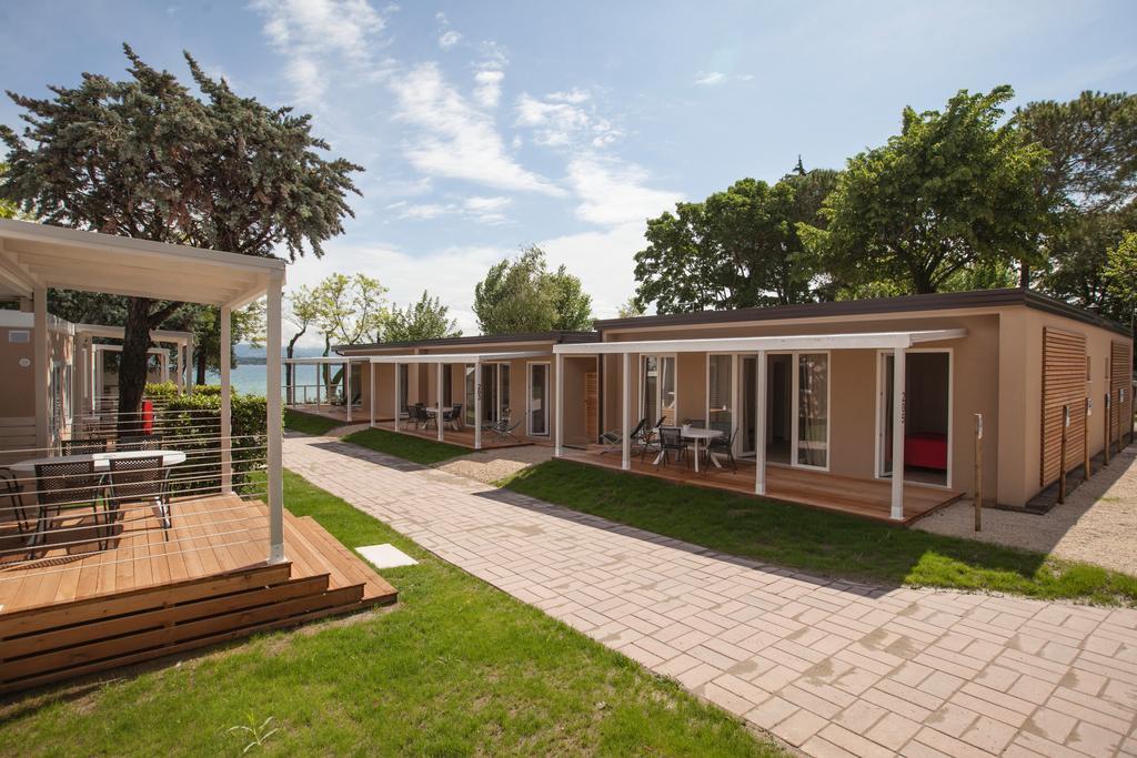 Camping Bergamini Peschiera del Garda Exterior photo